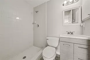 450 Park Glen Dr, Tavares, FL 32778 - Photo 10