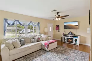 1247 S San Remo Ave, Clearwater, FL 33756 - Photo 4