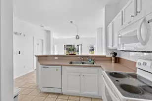 1070 Park Ridge Cir, Kissimmee, FL 34746 - Photo 8