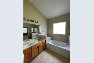 213 E Towerview Drive E, Haines City, FL 33844 - Photo 10