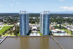 231 Riverside Dr, Holly Hill, FL 32117 - Photo 10