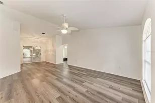 2046 Old Trevor Way, Sarasota, FL 34232 - Photo 4