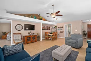 1047 Hornbeam St, Oviedo, FL 32765 - Photo 4