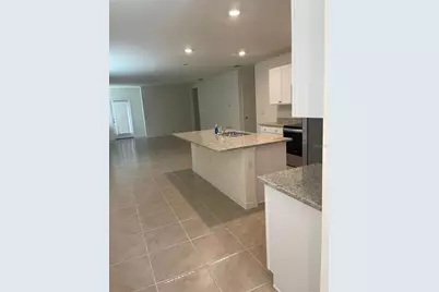 927 Waterfall Boulevard, Davenport, FL 33837 - Photo 2