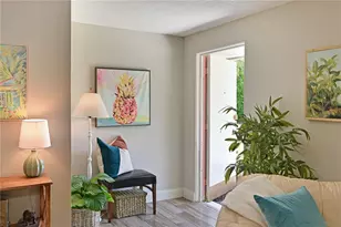 3472 Queens St, Sarasota, FL 34231 - Photo 6
