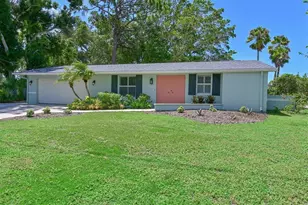 3472 Queens St, Sarasota, FL 34231 - Photo 1