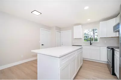 1033 Embrun Court, Kissimmee, FL 34759 - Photo 10
