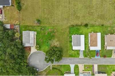 2341 W Coach N Four Drive, Leesburg, FL 34748 - Photo 10