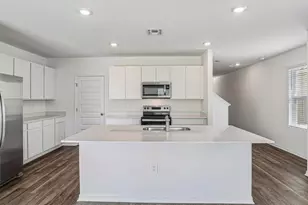 5588 Taverna Loop, Winter Haven, FL 33884 - Photo 4