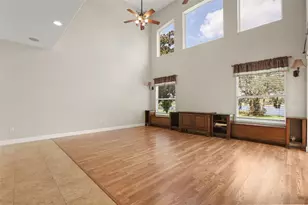 5554 Palm Lake Cir, Orlando, FL 32819 - Photo 18