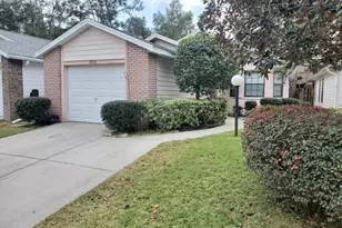 3906 NE 22nd St, Ocala, FL 34470 - Photo 1