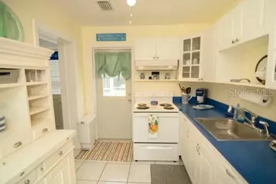 121 Laurie Drive, Ormond Beach, FL 32176 - Photo 8