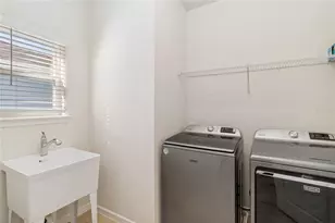 14366 Lanikai Beach Dr, Orlando, FL 32827 - Photo 22