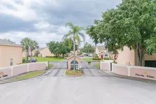 649 Captiva Cir, Kissimmee, FL 34741 - Photo 2
