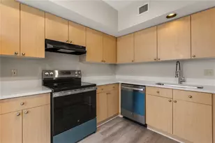322 E Central Blvd, Orlando, FL 32801 - Photo 6