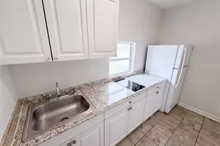 111 S Oleander Ave, Sanford, FL 32771 - Photo 24