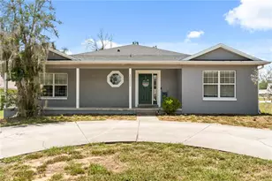 10022 Carole Pl, Leesburg, FL 34788 - Photo 2