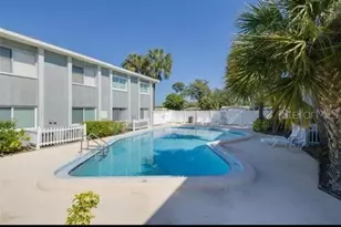 334 48th Ave N, Saint Petersburg, FL 33703 - Photo 1
