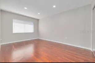 334 48th Ave N, Saint Petersburg, FL 33703 - Photo 8
