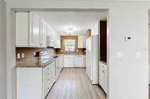 101 N Grandview St, Mount Dora, FL 32757 - Photo 20