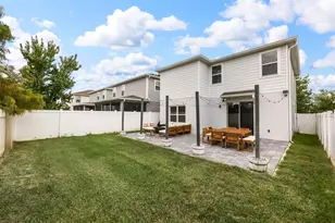 3044 Slough Creek Dr, Kissimmee, FL 34744 - Photo 4