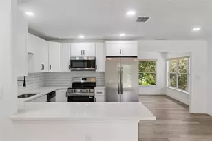 218 Lavender Ct, Orlando, FL 32807 - Photo 8