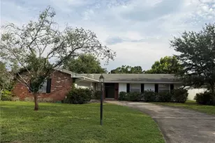 2124 Miscindy Pl, Orlando, FL 32806 - Photo 1