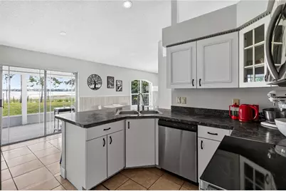 2562 Travida Drive, Deltona, FL 32738 - Photo 10