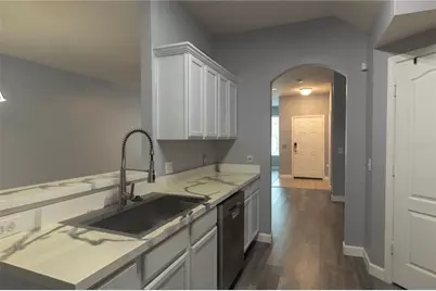 2431 Grasmere View Parkway N, Kissimmee, FL 34746 - Photo 14