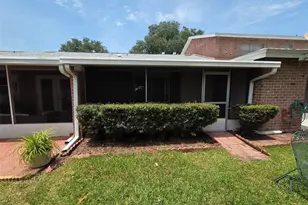 5860 La Costa Dr, Orlando, FL 32807 - Photo 2