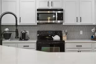 13736 Phoenix Dr, Orlando, FL 32828 - Photo 8