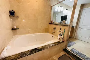 101 S Eola Dr, Orlando, FL 32801 - Photo 14