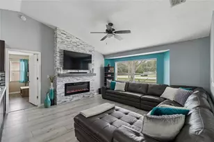 717 La Costa St, Minneola, FL 34715 - Photo 2