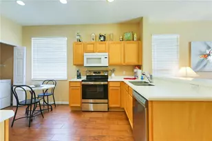 331 Henley Cir, Davenport, FL 33896 - Photo 12