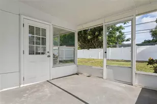 10926 Temple Ave, Seminole, FL 33772 - Photo 22