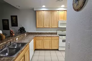 9055 Treasure Trove Ln, Kissimmee, FL 34747 - Photo 10