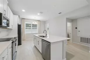 827 Creeping Fig St, Apopka, FL 32703 - Photo 4