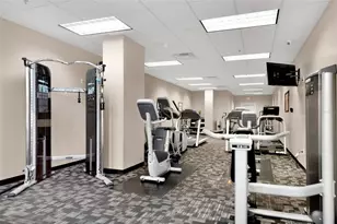 8101 Resort Village Dr, Orlando, FL 32821 - Photo 30