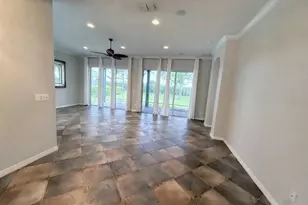 129 Crepe Myrtle Dr, Groveland, FL 34736 - Photo 4