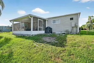 11905 Linda Ave, Tavares, FL 32778 - Photo 2
