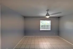 1803 E Humphrey St, Tampa, FL 33604 - Photo 10
