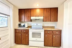132 S Bulova Dr, Apopka, FL 32703 - Photo 10