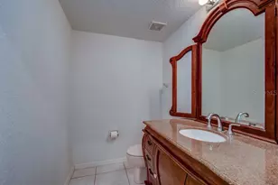 1812 Bayshore Way, Clearwater, FL 33760 - Photo 4