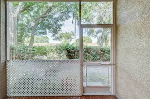 1812 Bayshore Way, Clearwater, FL 33760 - Photo 10