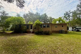 141 Robinhood Dr, Deland, FL 32724 - Photo 14
