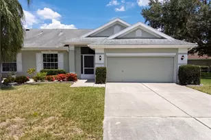 923 Oxford Park Dr, Sun City Center, FL 33573 - Photo 1