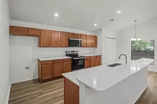 2218 Bracknell Forest Trail, Tavares, FL 32778 - Photo 4