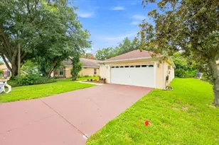 2393 Paulette Dr, Haines City, FL 33844 - Photo 2
