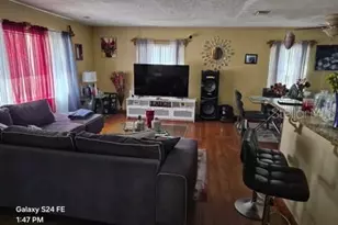 6121 Holiday Hill Ln, Orlando, FL 32808 - Photo 2
