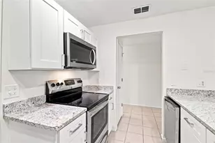 5967 Fish Ct, Orlando, FL 32807 - Photo 6